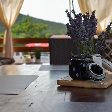 Mobile Home Tomic Tisno Exterior photo